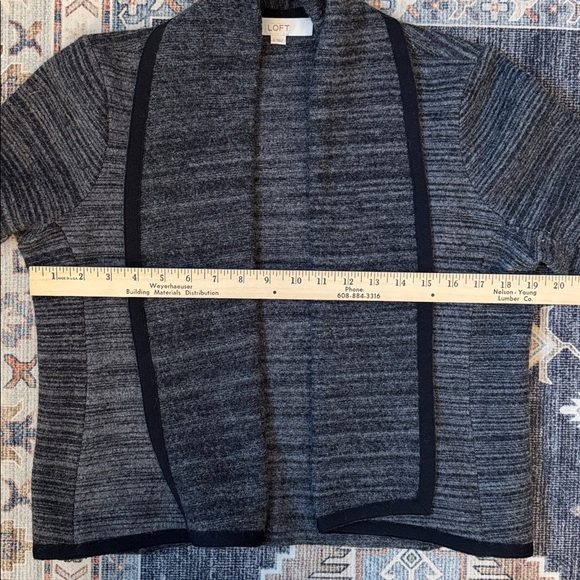 LOFT 100% Merino Wool Charcoal Knit Black Trim Cropped Blazer Cardigan Small - Picture 8 of 11